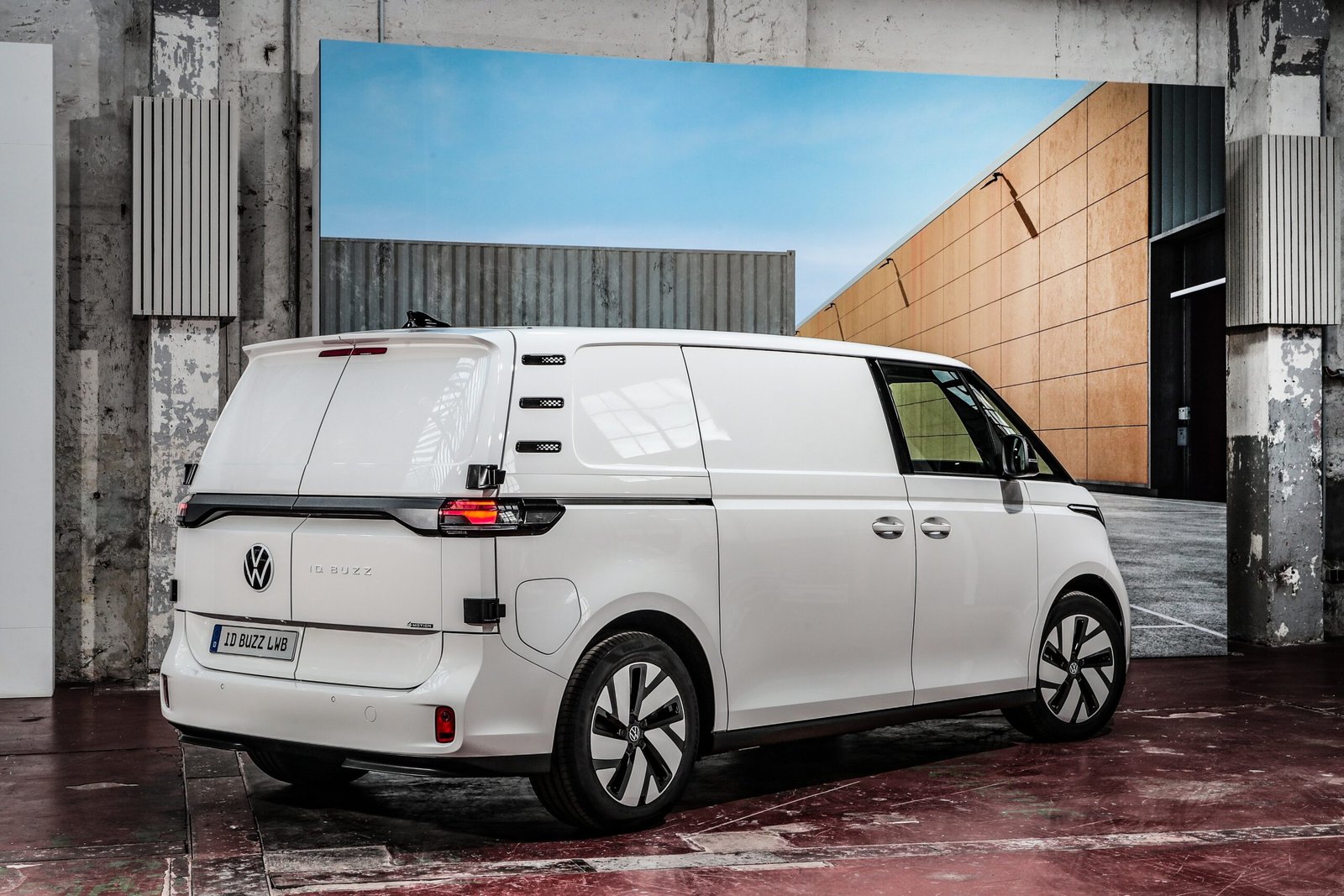 VW ID Buzz Cargo LWB Announced